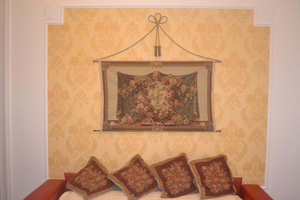 Vintage Home Monopoli Rum bild
